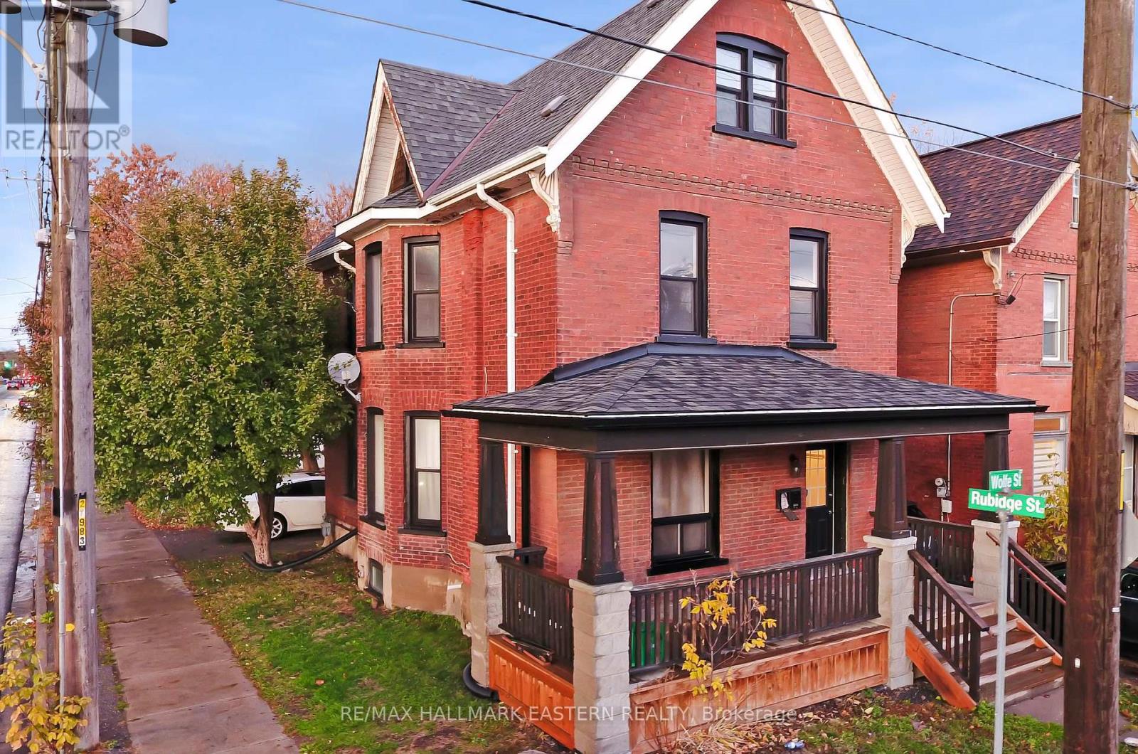 300 Wolfe Street, Peterborough (Town Ward 3), Ontario  K9J 2L5 - Photo 2 - X12521378