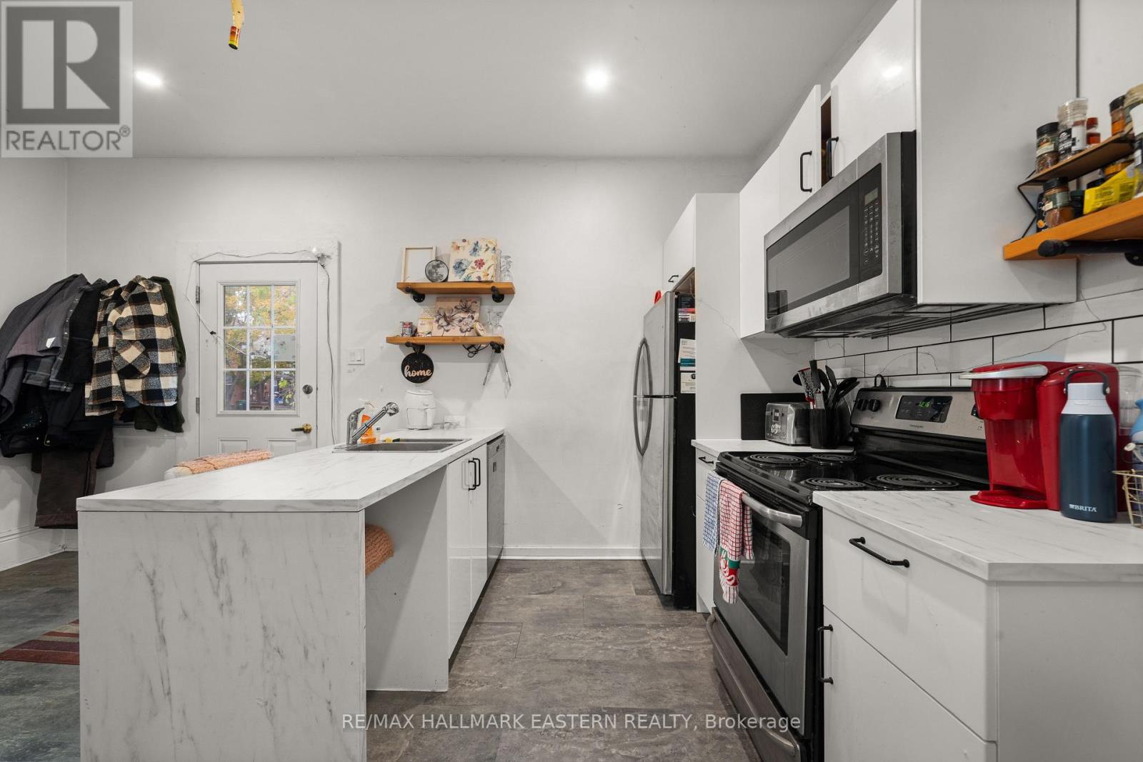 300 Wolfe Street, Peterborough (Town Ward 3), Ontario  K9J 2L5 - Photo 24 - X12521378