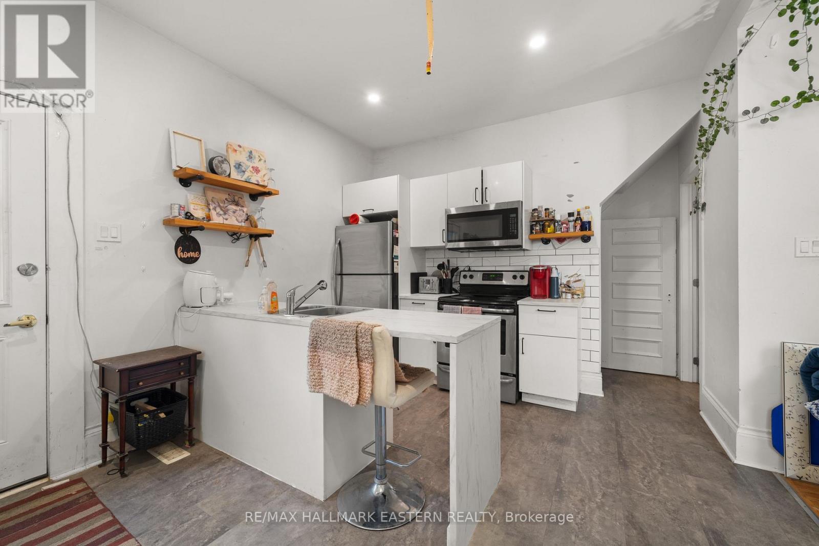 300 Wolfe Street, Peterborough (Town Ward 3), Ontario  K9J 2L5 - Photo 25 - X12521378