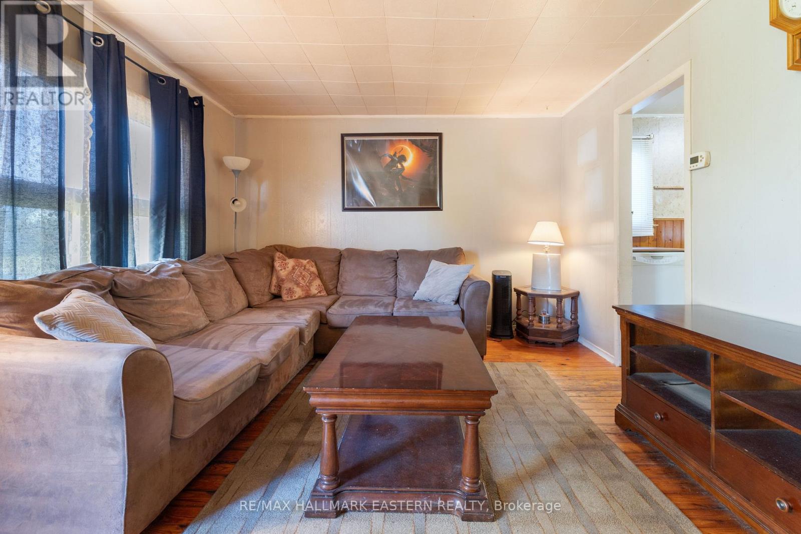 7 Wallace Street, Peterborough (Ashburnham Ward 4), Ontario  K9H 1A8 - Photo 7 - X12521396