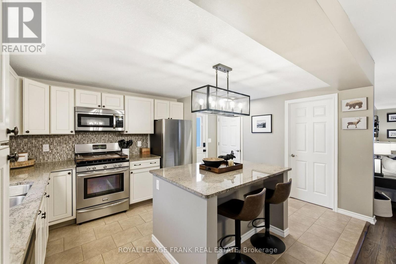 37 Fairway Drive, Clarington (Newcastle), Ontario  L1B 1B4 - Photo 14 - E12521818