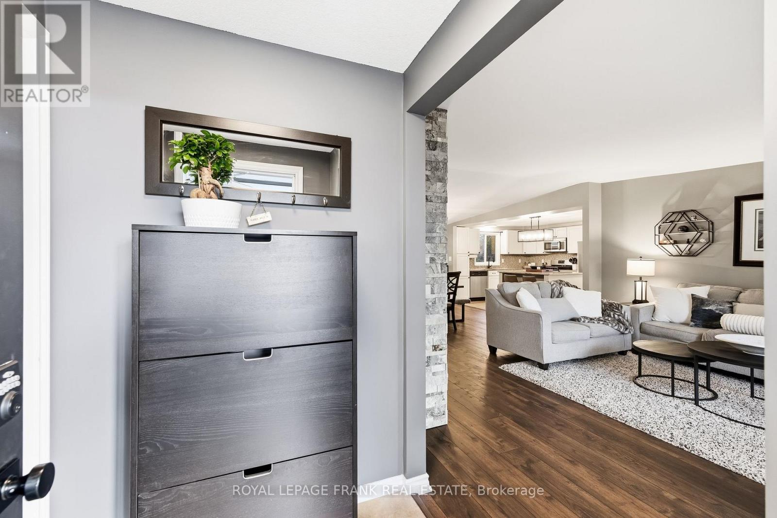 37 Fairway Drive, Clarington (Newcastle), Ontario  L1B 1B4 - Photo 7 - E12521818