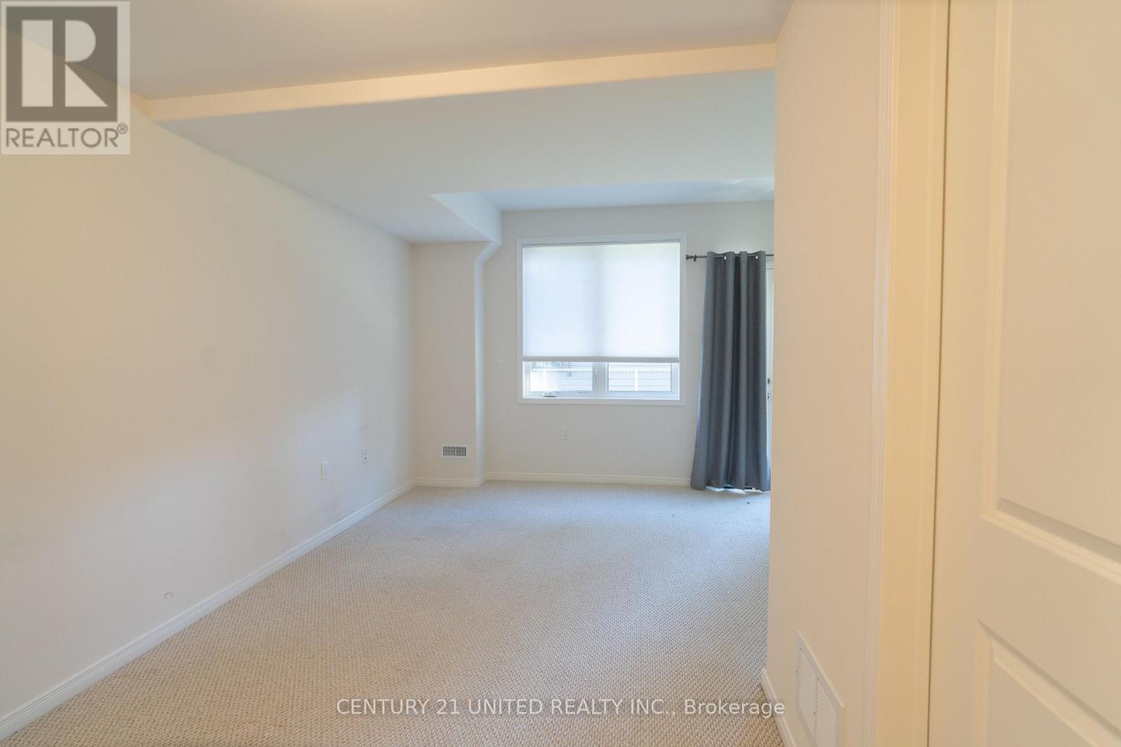 1642 Hetherington Drive, Peterborough (Northcrest Ward 5), Ontario  K9L 1N6 - Photo 13 - X12521992