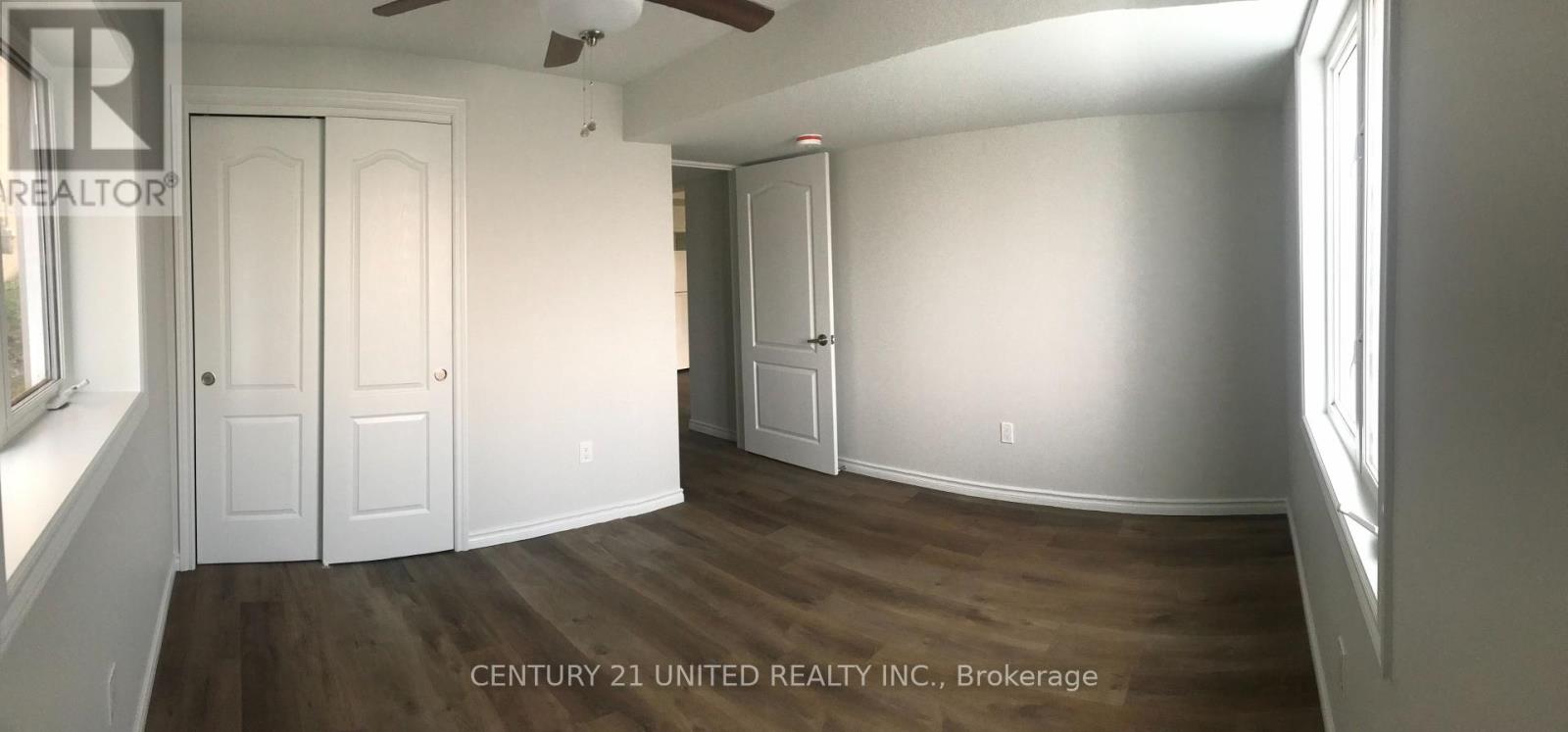 302 Blacksmith Way, Peterborough (Northcrest Ward 5), Ontario  K9L 0B5 - Photo 2 - X12522022