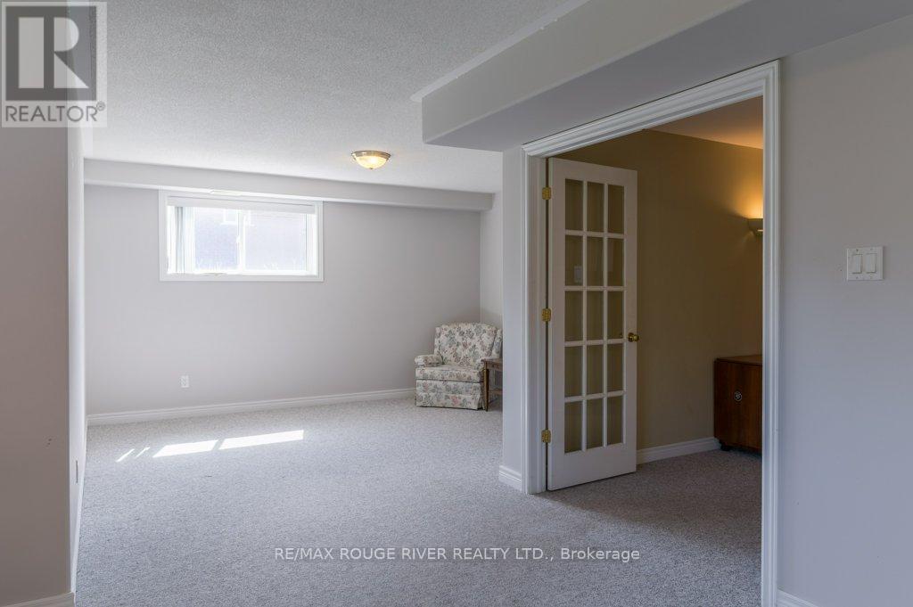 315 Woodward Avenue, Selwyn, Ontario  K9L 1K2 - Photo 36 - X12522606