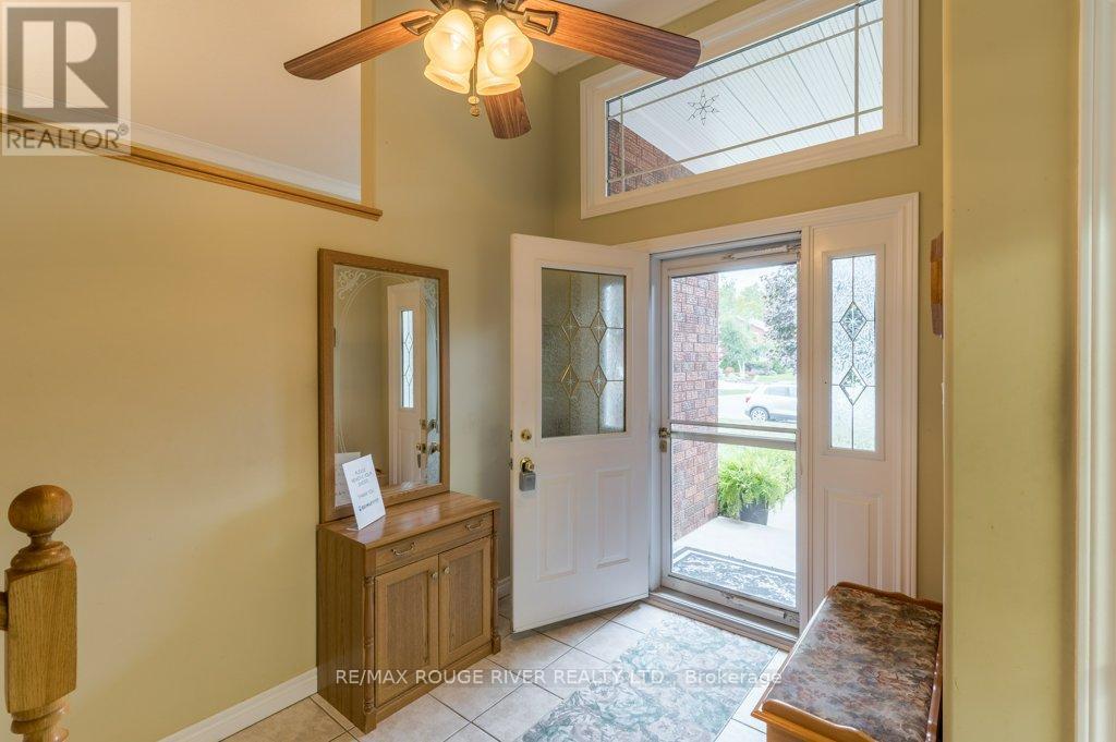 315 Woodward Avenue, Selwyn, Ontario  K9L 1K2 - Photo 5 - X12522606