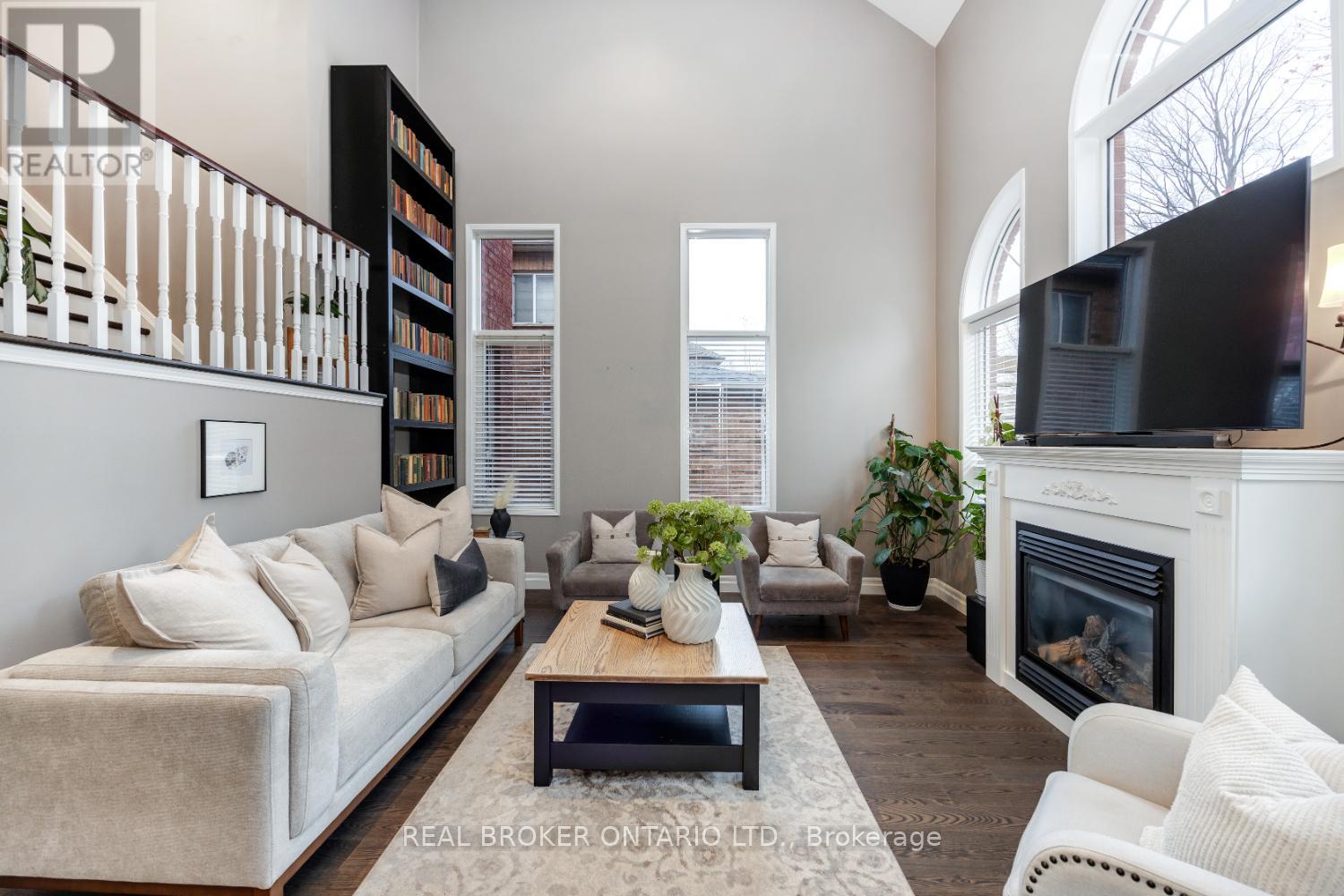 61 Bloom Avenue, Clarington (Newcastle), Ontario  L1B 1N6 - Photo 11 - E12522830