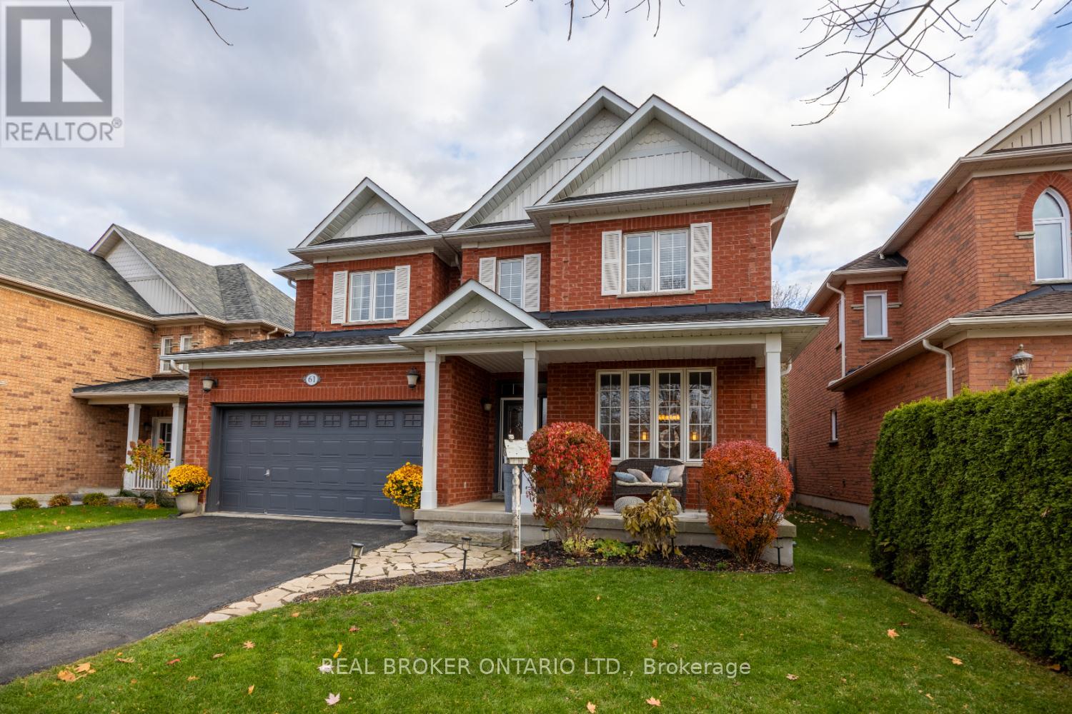 61 Bloom Avenue, Clarington (Newcastle), Ontario  L1B 1N6 - Photo 5 - E12522830