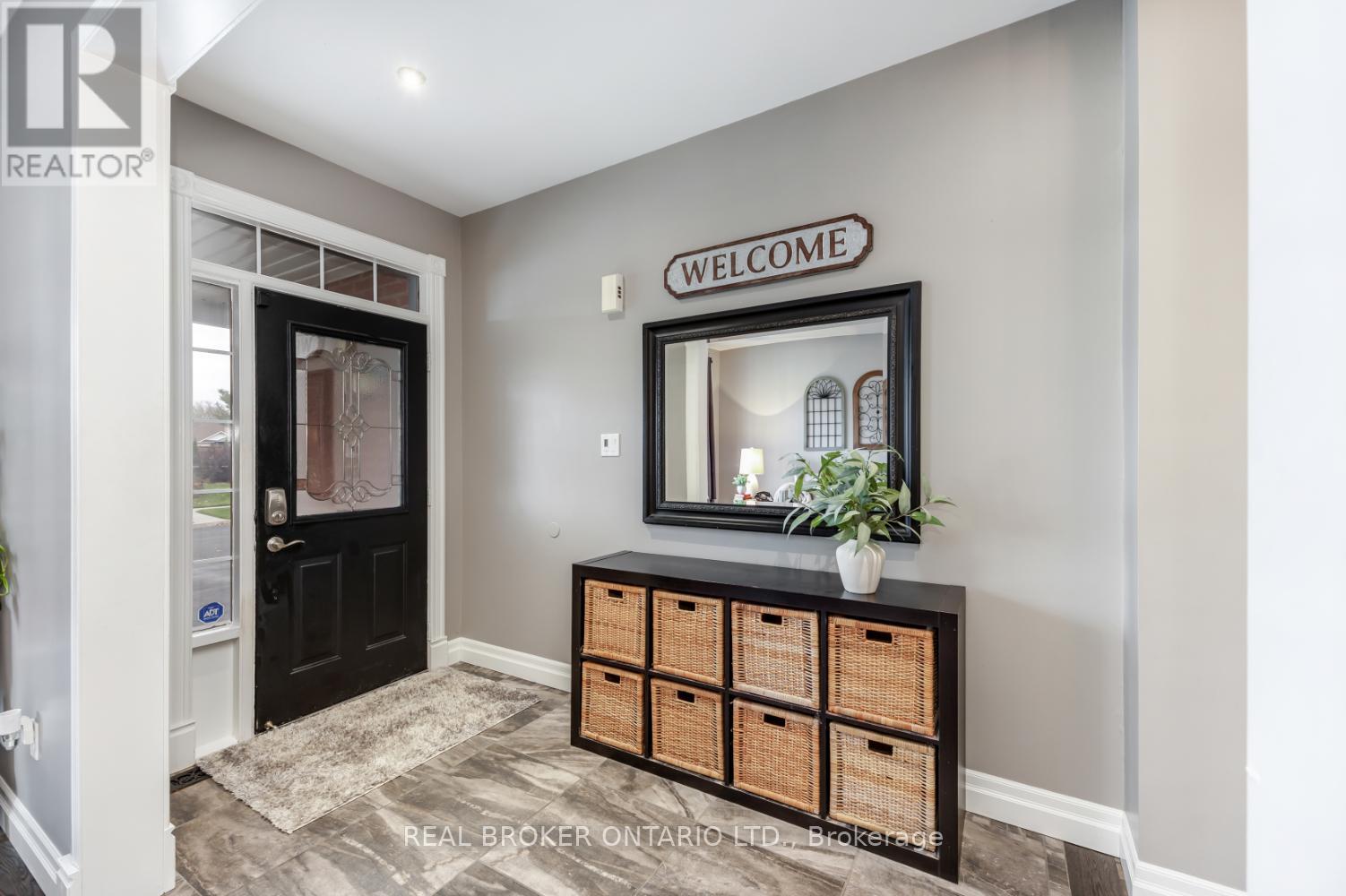 61 Bloom Avenue, Clarington (Newcastle), Ontario  L1B 1N6 - Photo 6 - E12522830