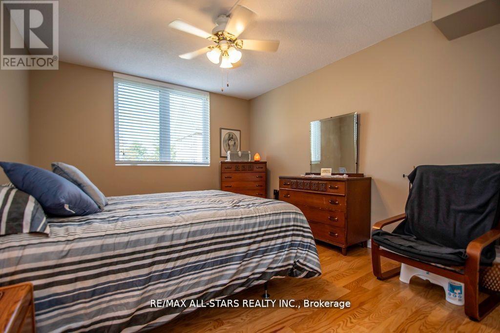 305 - 51 Rivermill Boulevard, Kawartha Lakes (Lindsay), Ontario  K9V 6E8 - Photo 16 - X12522872