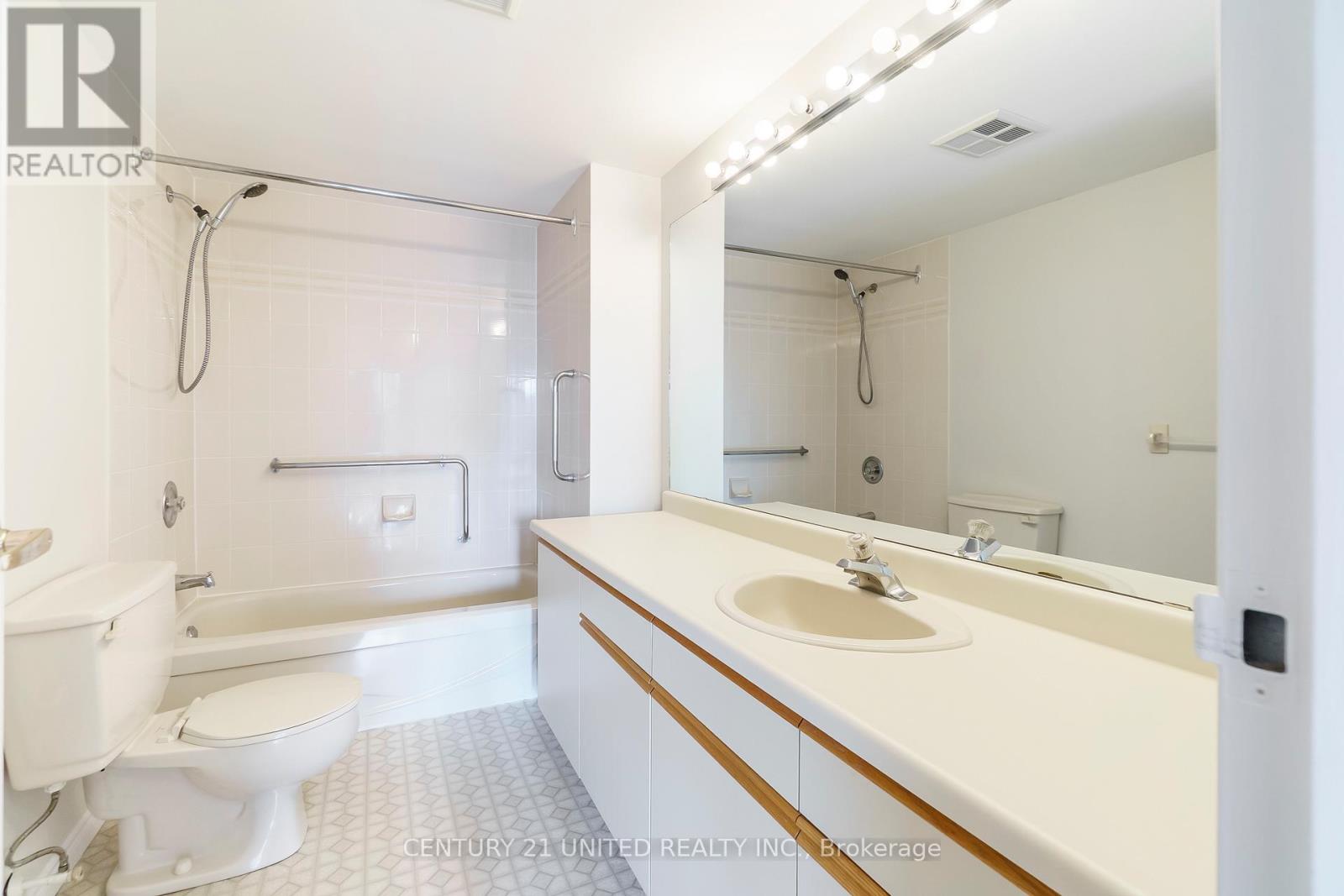 208 - 40 Auburn Street, Peterborough (Ashburnham Ward 4), Ontario  K9H 2G2 - Photo 18 - X12522954