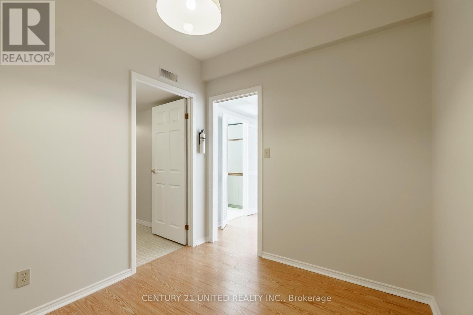 208 - 40 Auburn Street, Peterborough (Ashburnham Ward 4), Ontario  K9H 2G2 - Photo 19 - X12522954