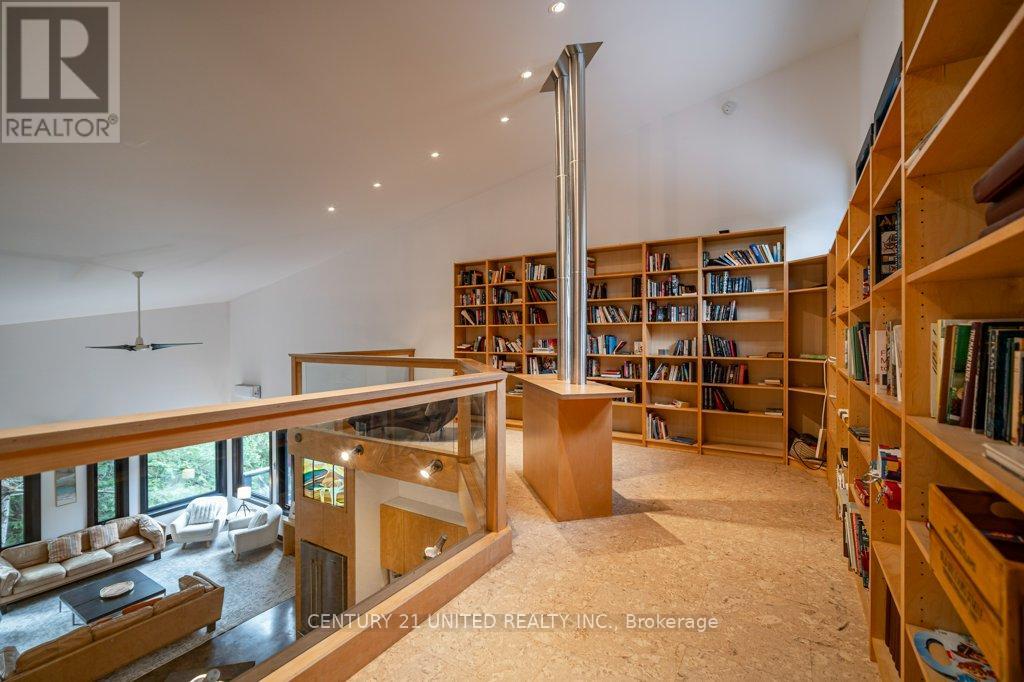 1080 Clydesdale Road, North Kawartha, Ontario  K0L 1A0 - Photo 15 - X12523180