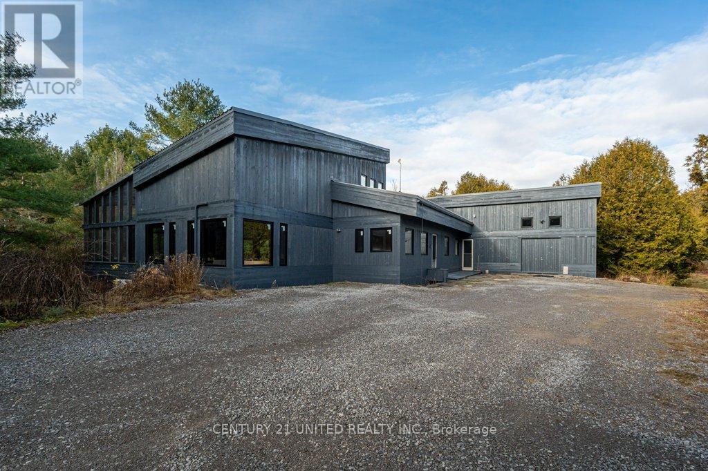 1080 Clydesdale Road, North Kawartha, Ontario  K0L 1A0 - Photo 4 - X12523180