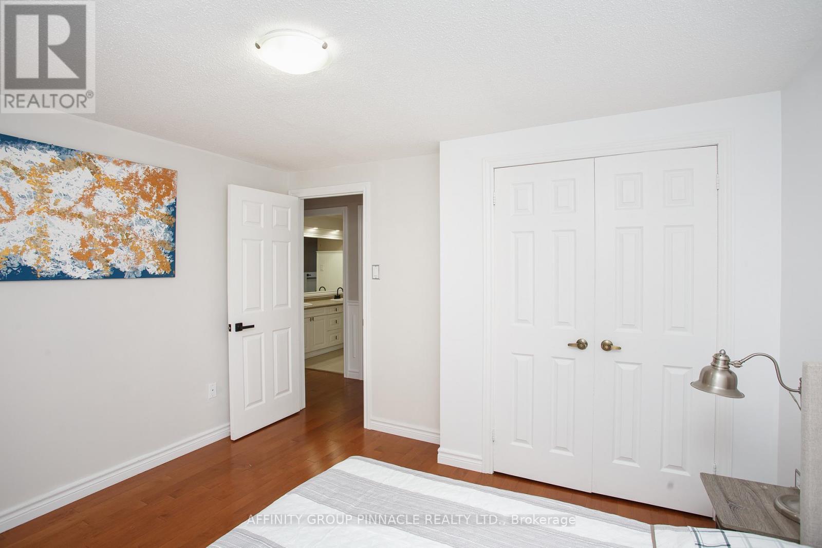 37 Parkway Avenue, Kawartha Lakes (Lindsay), Ontario  K9V 5J7 - Photo 23 - X12523914