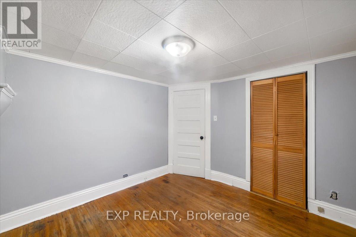 611 Romaine Street N, Peterborough (Otonabee Ward 1), Ontario  K9J 2E5 - Photo 17 - X12525062