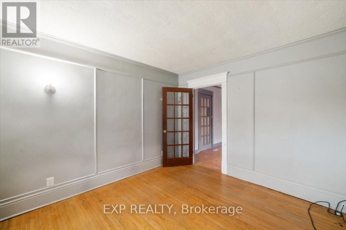 611 Romaine Street N, Peterborough (Otonabee Ward 1), Ontario  K9J 2E5 - Photo 23 - X12525062