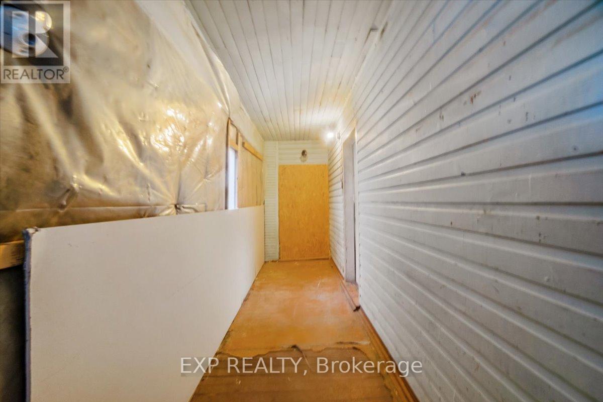 611 Romaine Street N, Peterborough (Otonabee Ward 1), Ontario  K9J 2E5 - Photo 24 - X12525062