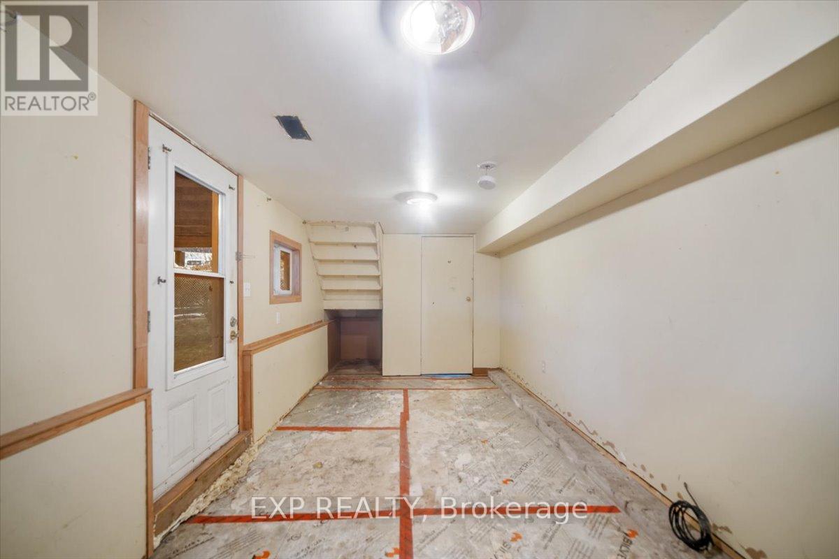 611 Romaine Street N, Peterborough (Otonabee Ward 1), Ontario  K9J 2E5 - Photo 25 - X12525062