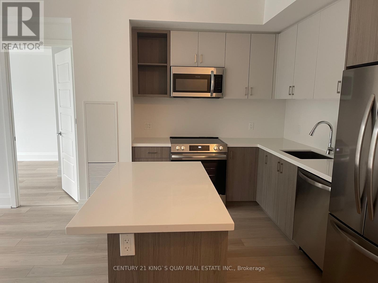 211 - 333 Sunseeker Avenue, Innisfil, Ontario  K9V 0R6 - Photo 16 - N12525056