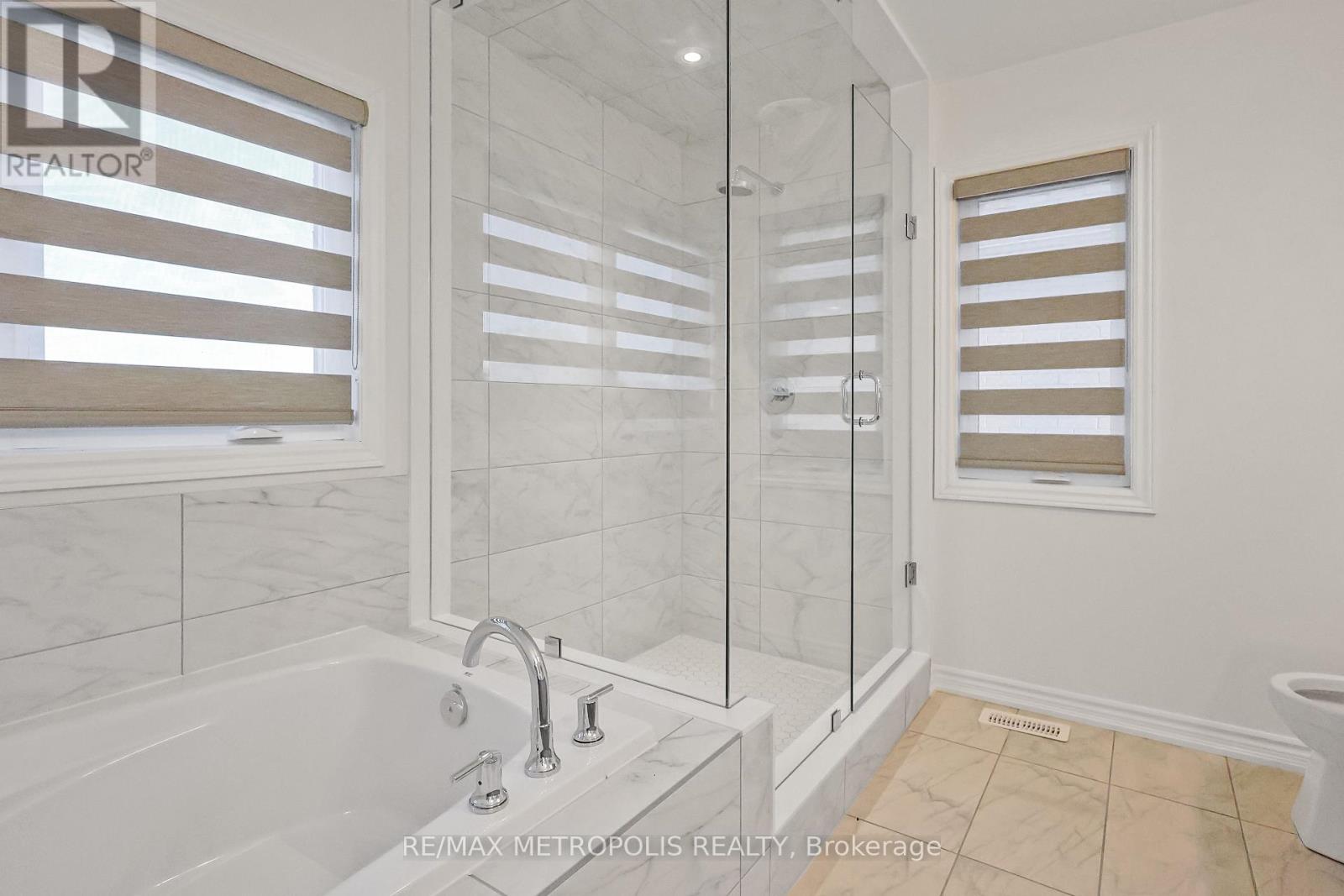 35 - 108 Golden Meadows Drive, Otonabee-South Monaghan, Ontario  K9J 0K8 - Photo 23 - X12526780