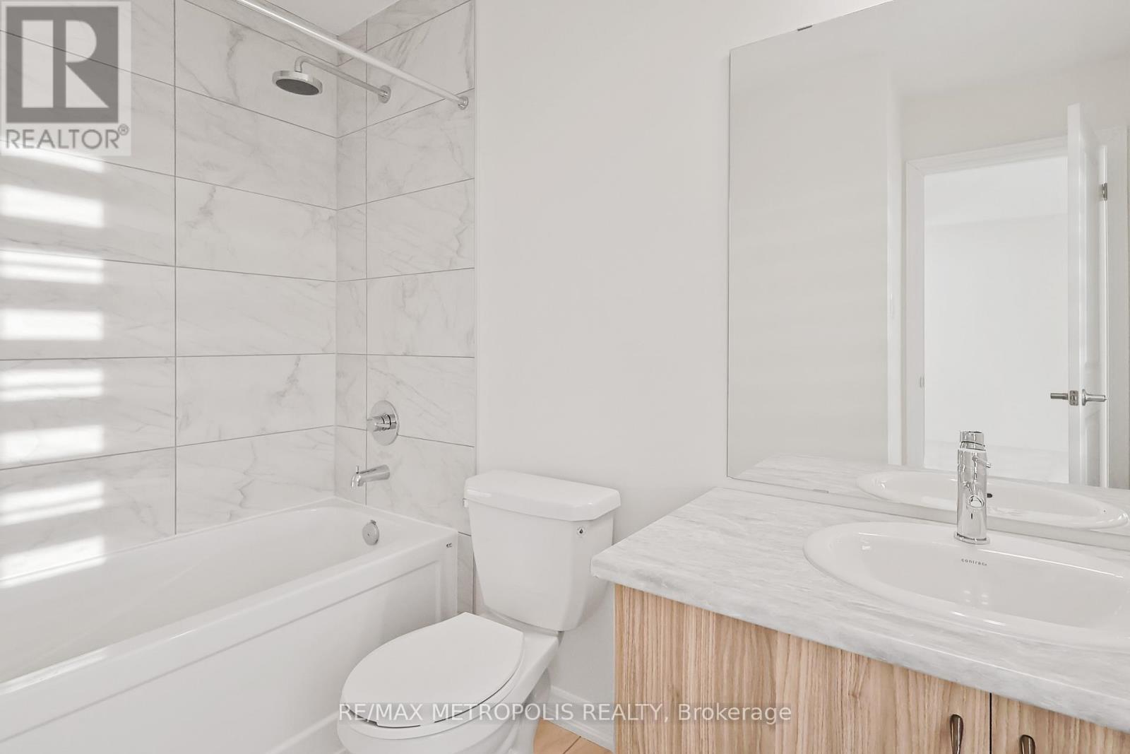 35 - 108 Golden Meadows Drive, Otonabee-South Monaghan, Ontario  K9J 0K8 - Photo 26 - X12526780