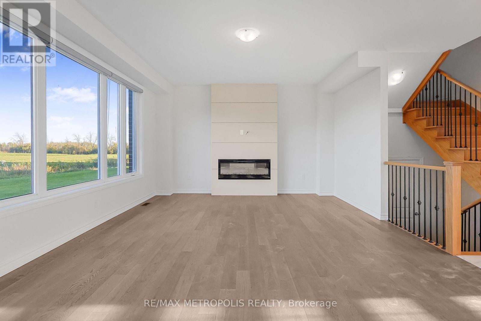 35 - 108 Golden Meadows Drive, Otonabee-South Monaghan, Ontario  K9J 0K8 - Photo 3 - X12526780