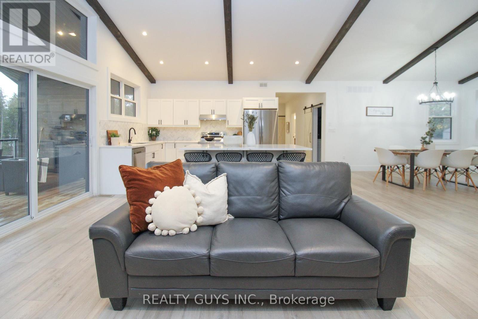 2 Ivy Street, Kawartha Lakes (Omemee), Ontario  K0L 2W0 - Photo 10 - X12527440