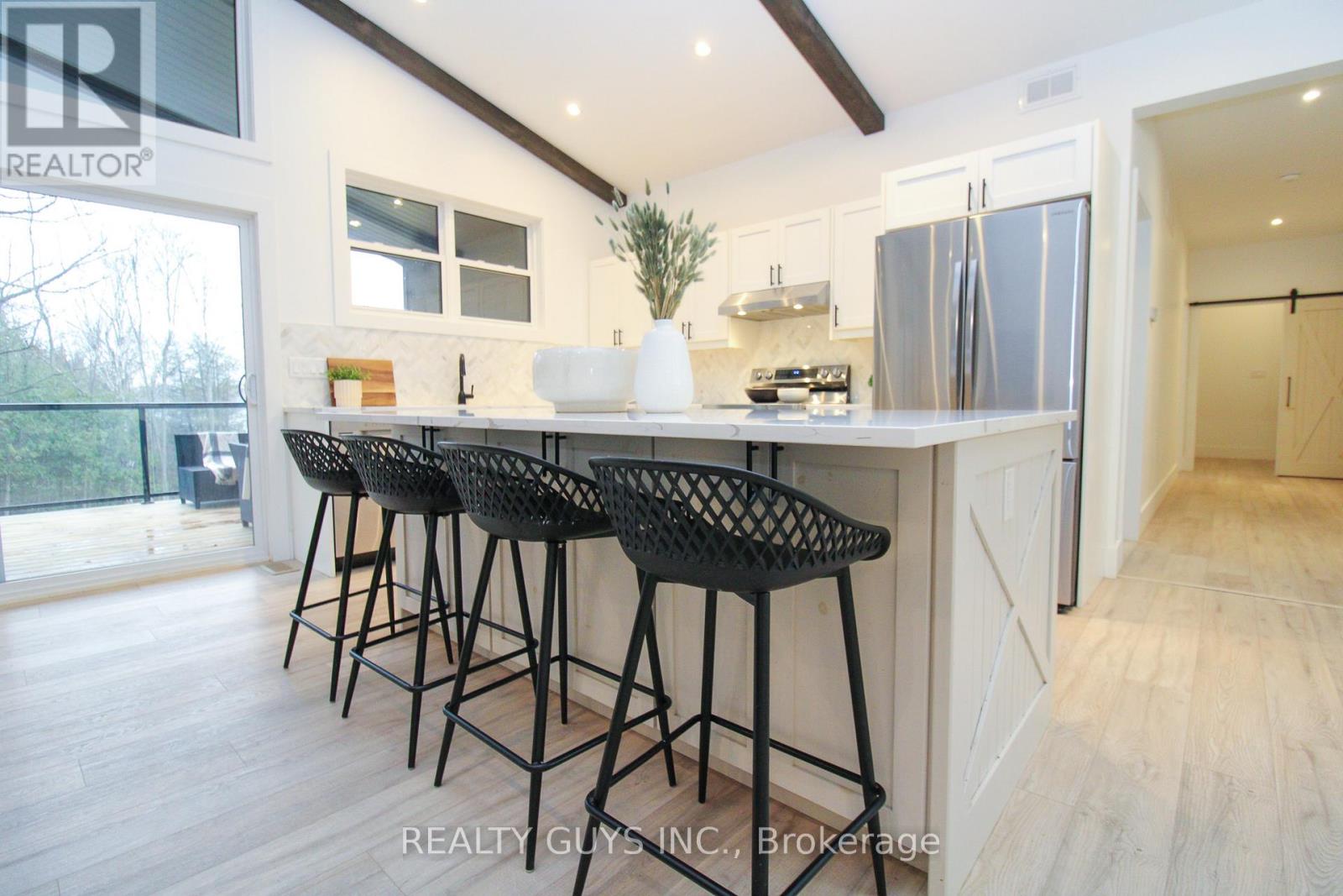 2 Ivy Street, Kawartha Lakes (Omemee), Ontario  K0L 2W0 - Photo 12 - X12527440