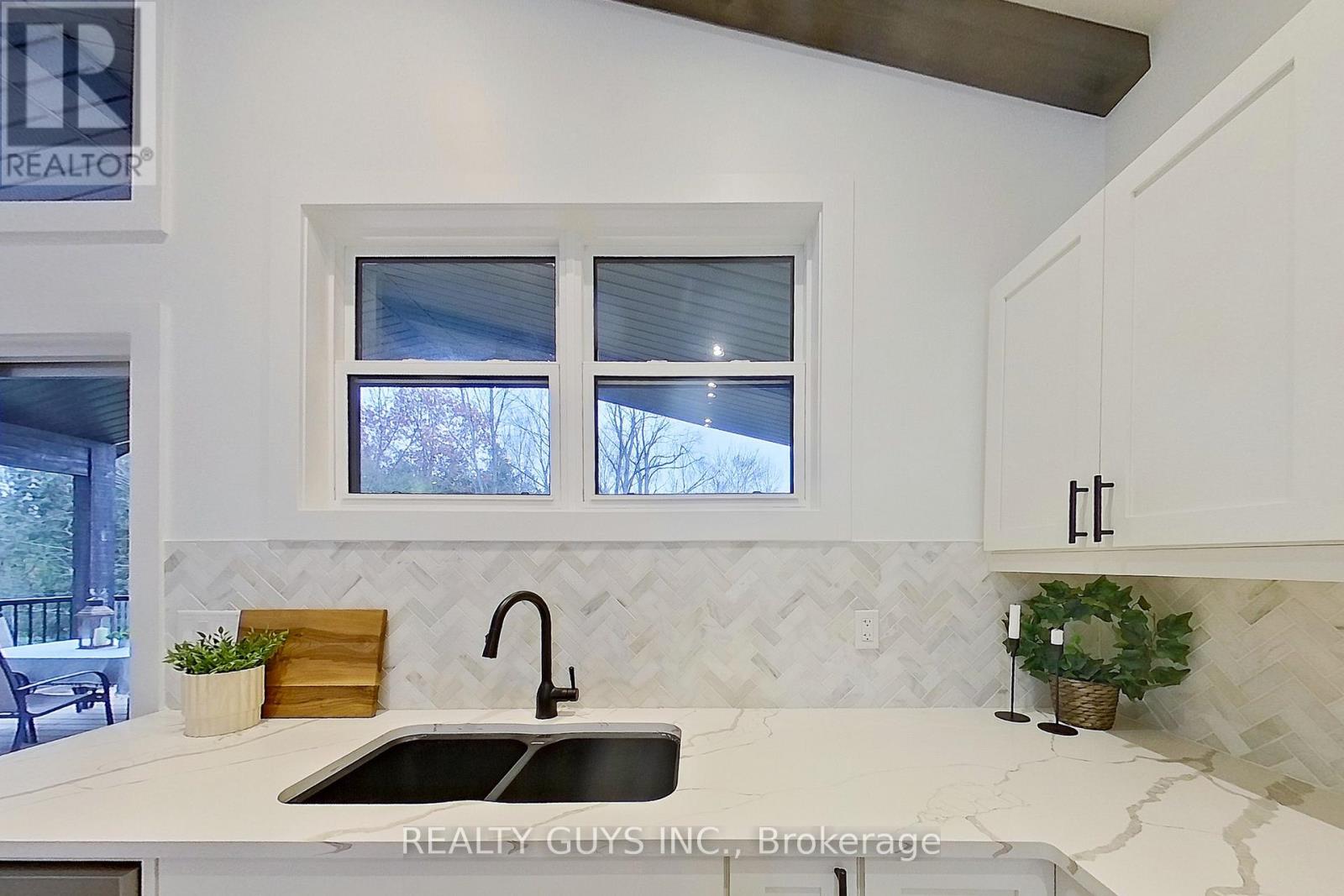 2 Ivy Street, Kawartha Lakes (Omemee), Ontario  K0L 2W0 - Photo 13 - X12527440