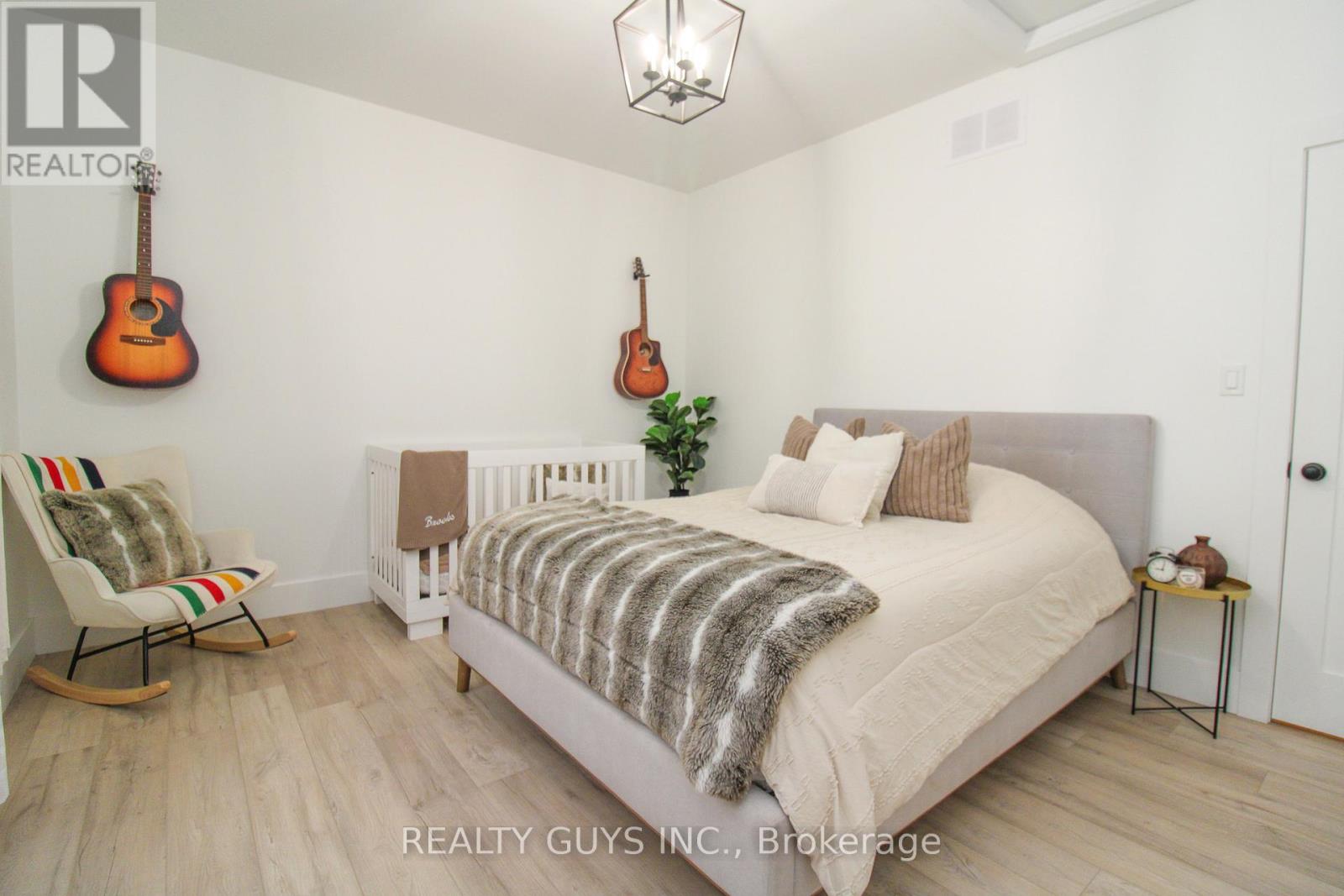 2 Ivy Street, Kawartha Lakes (Omemee), Ontario  K0L 2W0 - Photo 28 - X12527440