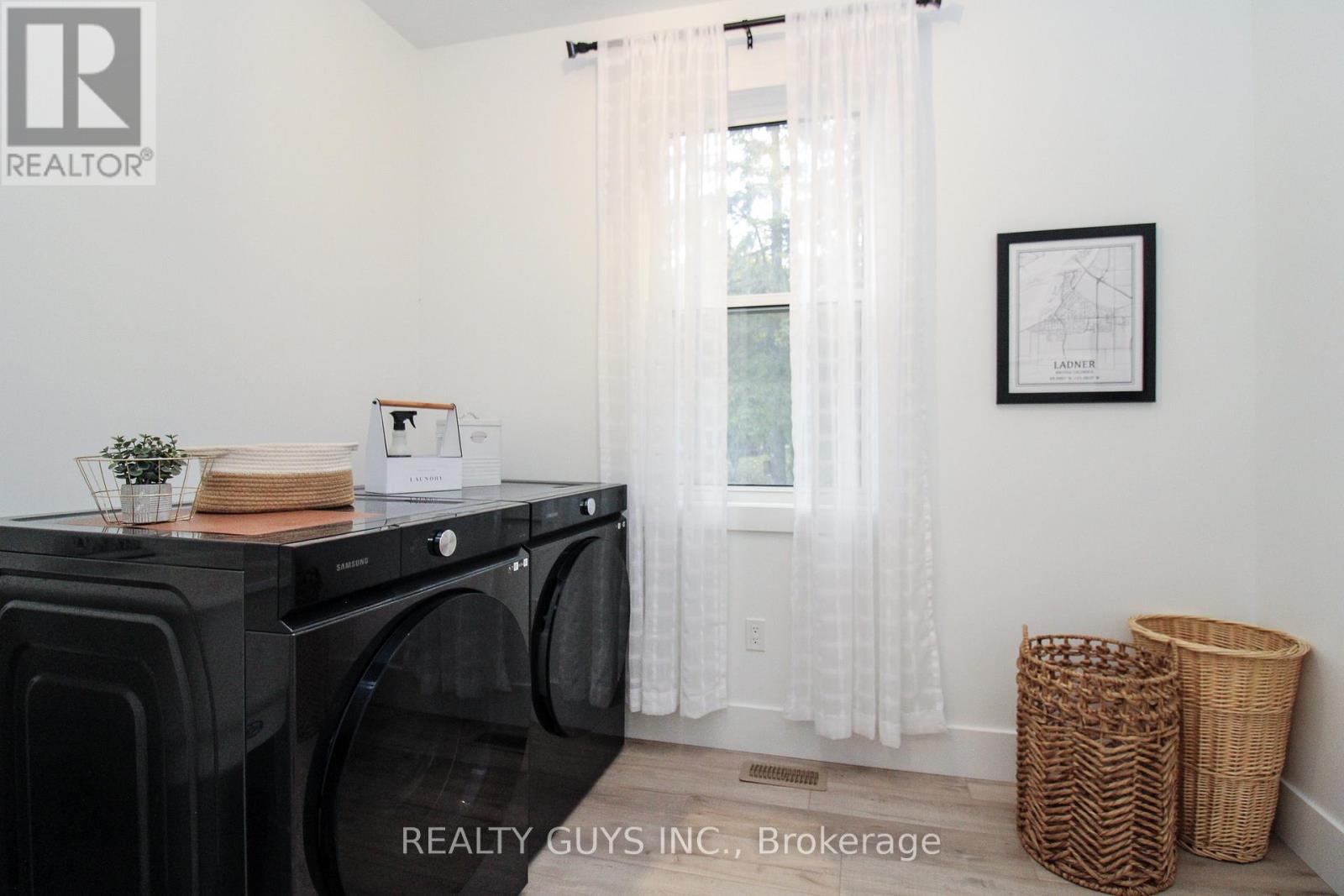 2 Ivy Street, Kawartha Lakes (Omemee), Ontario  K0L 2W0 - Photo 30 - X12527440