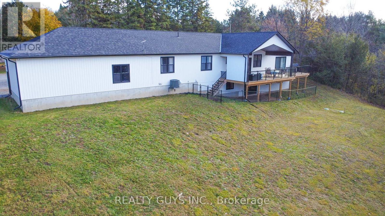 2 Ivy Street, Kawartha Lakes (Omemee), Ontario  K0L 2W0 - Photo 39 - X12527440