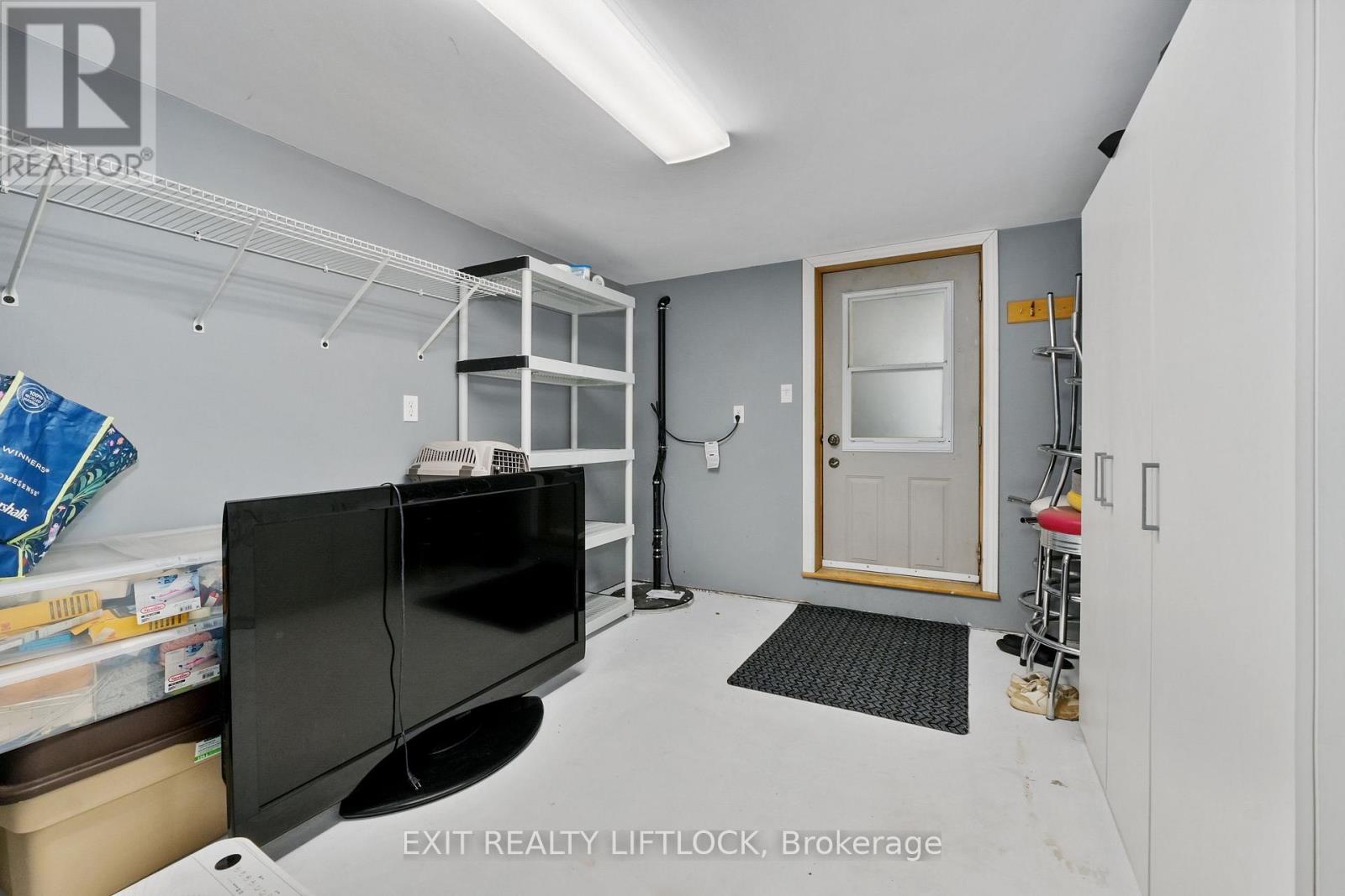 1252 Royal Drive, Peterborough (Northcrest Ward 5), Ontario  K9H 6R5 - Photo 19 - X12527598