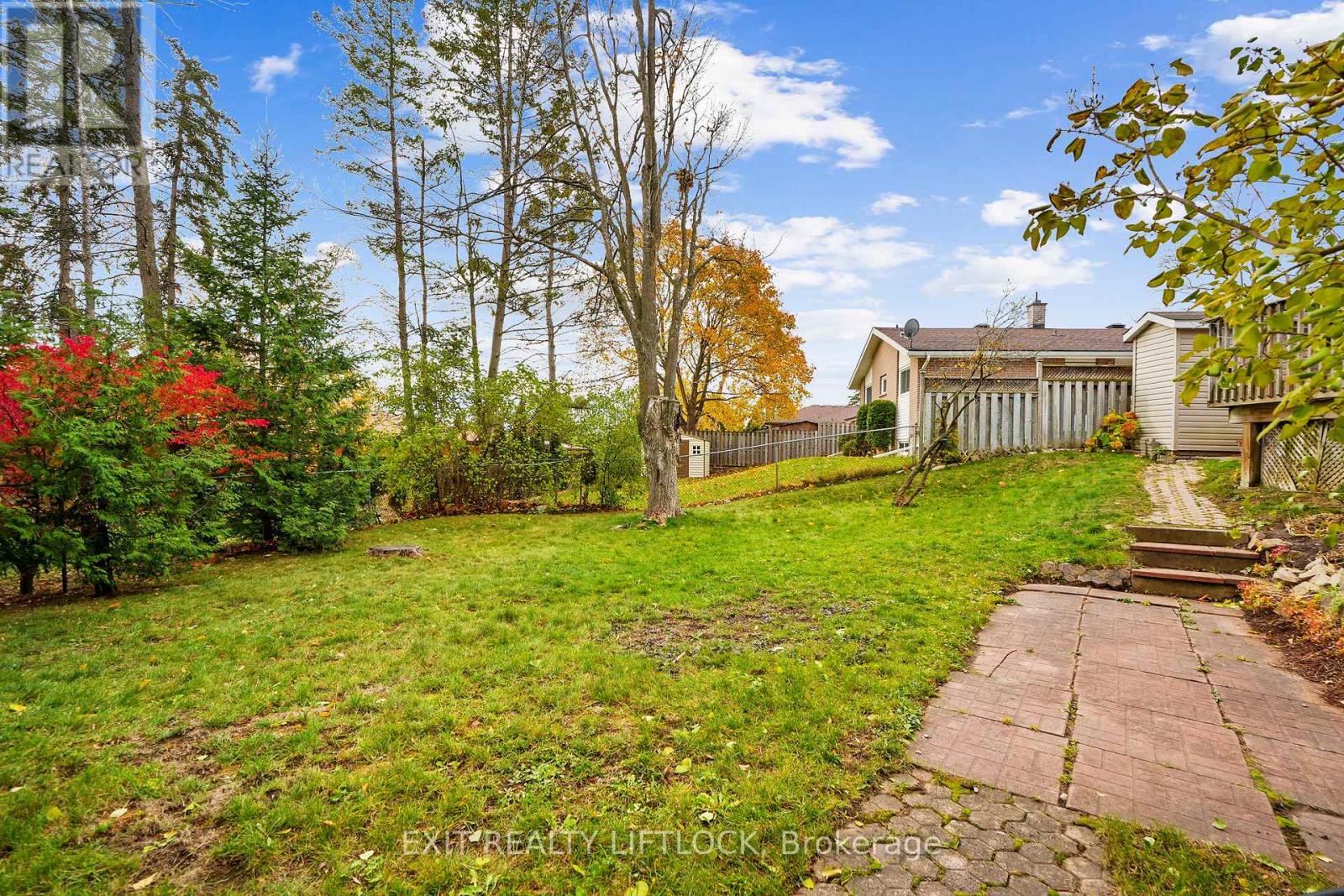 1252 Royal Drive, Peterborough (Northcrest Ward 5), Ontario  K9H 6R5 - Photo 25 - X12527598