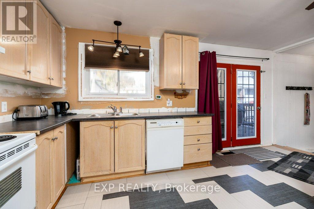 62 Kent Street, Trent Hills (Campbellford), Ontario  K0L 1L0 - Photo 9 - X12527884