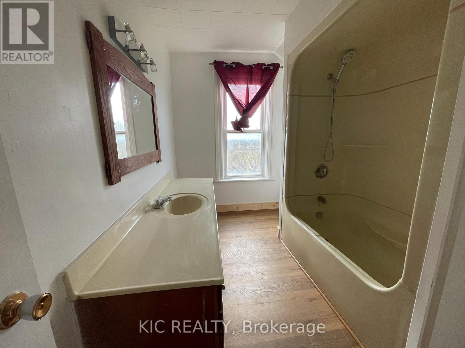 35 Ottawa Street E, Havelock-Belmont-Methuen (Havelock), Ontario  K0L 1Z0 - Photo 21 - X12527944