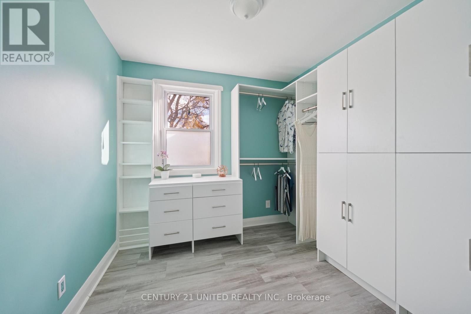 821 Schneider Place, Peterborough (Northcrest Ward 5), Ontario  K9H 5S6 - Photo 18 - X12527954