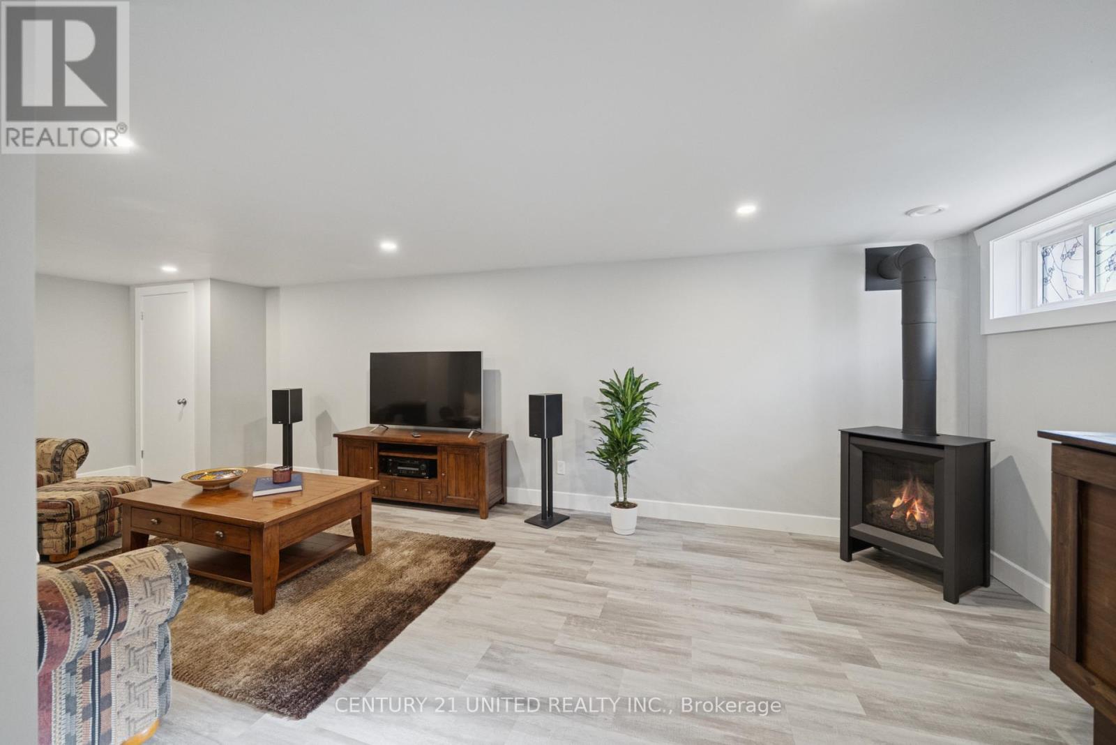 821 Schneider Place, Peterborough (Northcrest Ward 5), Ontario  K9H 5S6 - Photo 24 - X12527954