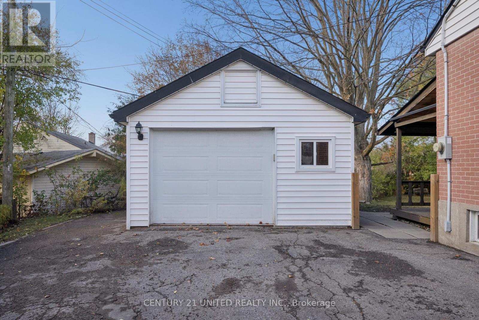 821 Schneider Place, Peterborough (Northcrest Ward 5), Ontario  K9H 5S6 - Photo 33 - X12527954