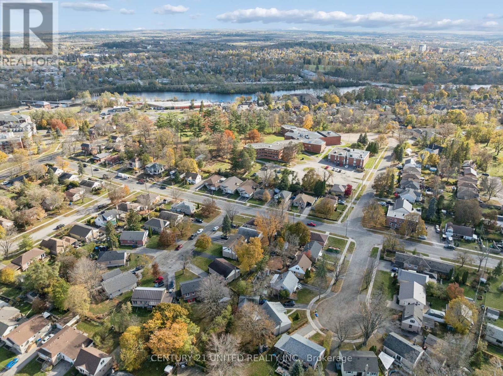 821 Schneider Place, Peterborough (Northcrest Ward 5), Ontario  K9H 5S6 - Photo 48 - X12527954