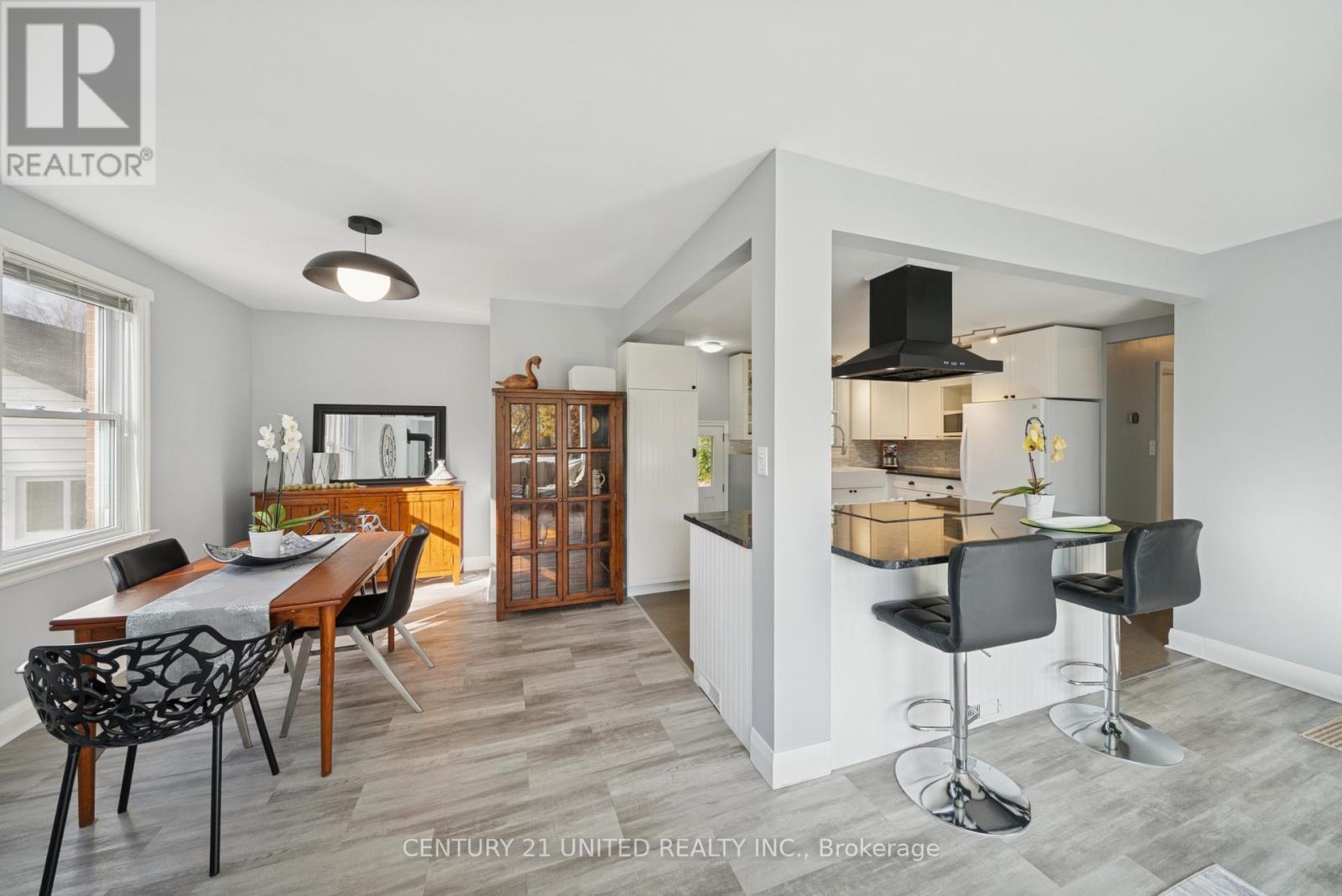 821 Schneider Place, Peterborough (Northcrest Ward 5), Ontario  K9H 5S6 - Photo 8 - X12527954