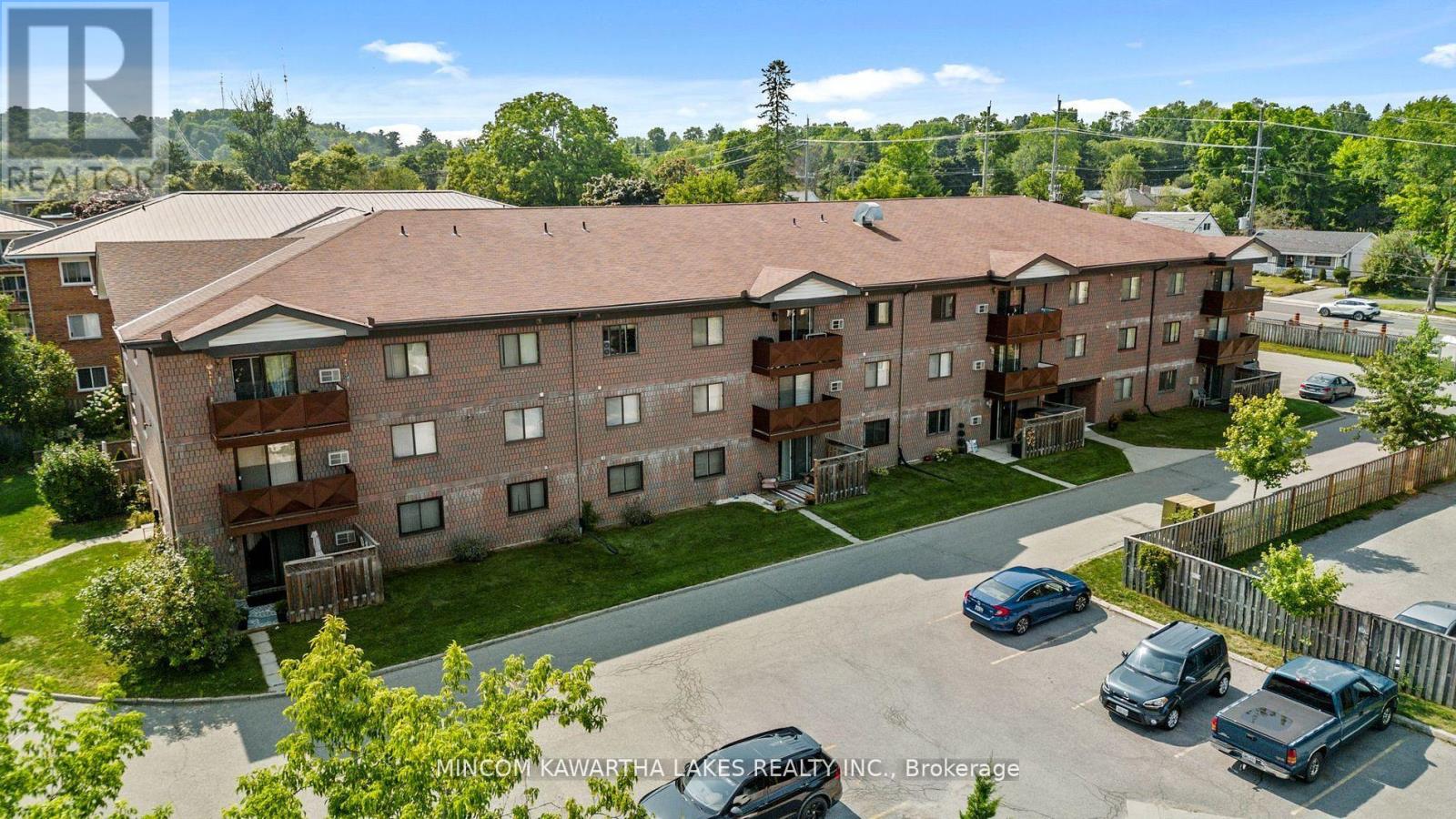 103 - 795 Sherbrooke Street, Peterborough (Otonabee Ward 1), Ontario  K9J 2R2 - Photo 4 - X12528178