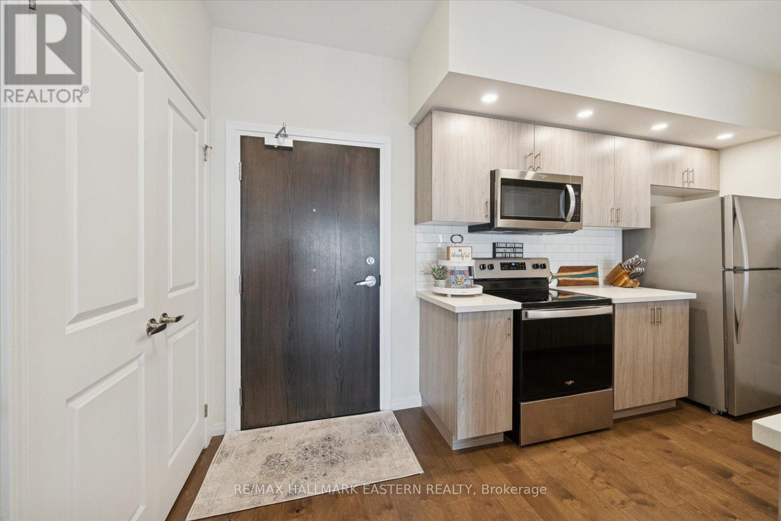 #106 - 340 Florence Drive, Peterborough (Monaghan Ward 2), Ontario  K9J 0K4 - Photo 6 - X12528418