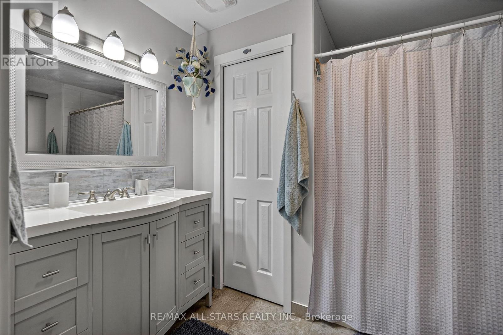 1565 Cherryhill Road, Peterborough (Monaghan Ward 2), Ontario  K9K 1A7 - Photo 13 - X12528604