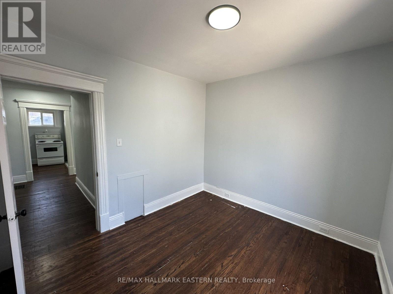 Unit 2 - 293 Dalhousie Street, Peterborough (Town Ward 3), Ontario  K9J 2M6 - Photo 4 - X12528656