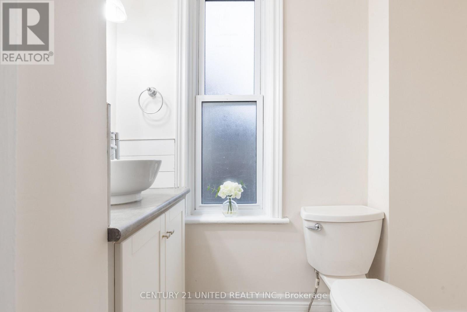 26 Park Street N, Peterborough (Town Ward 3), Ontario  K9J 3V4 - Photo 10 - X12529562