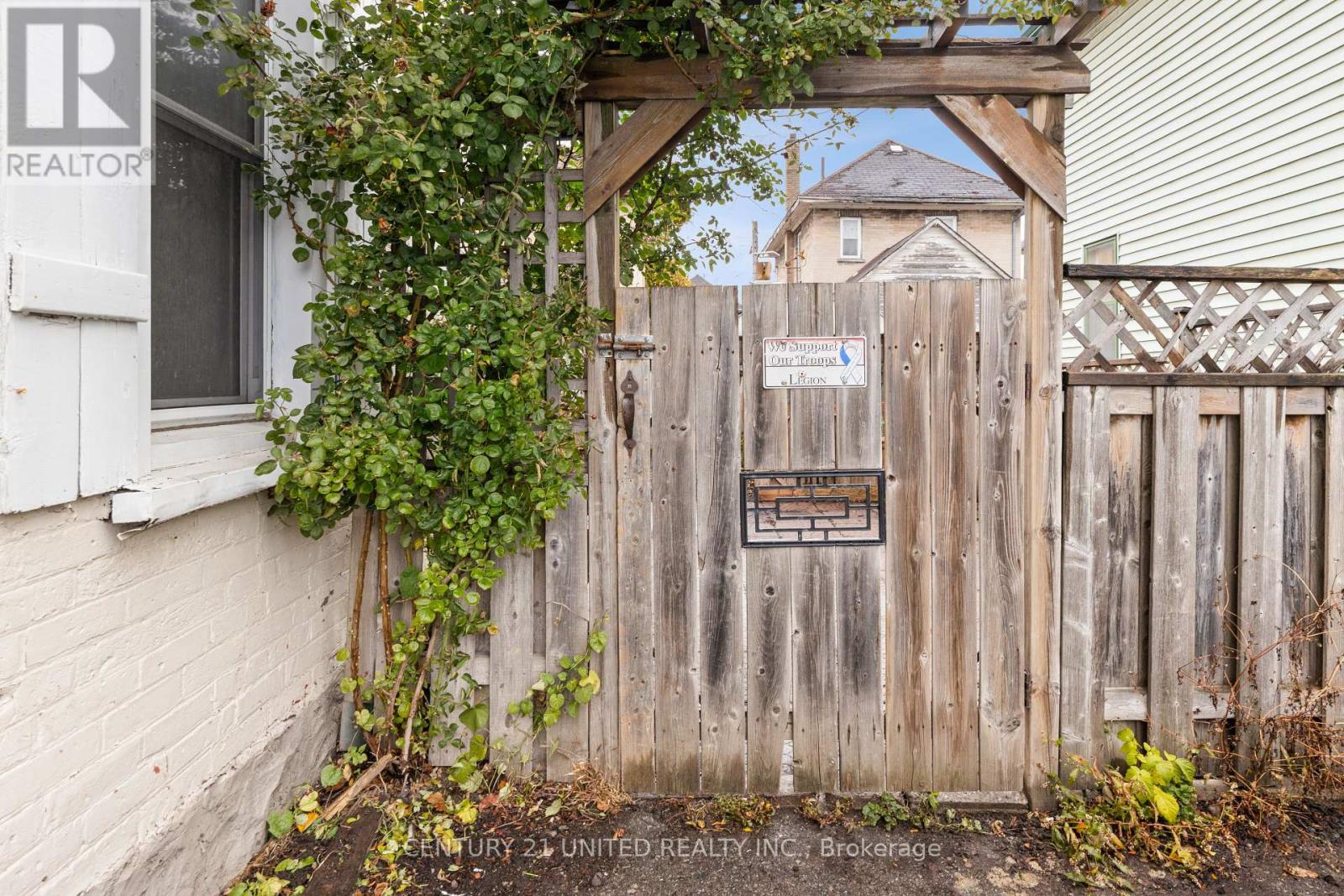 26 Park Street N, Peterborough (Town Ward 3), Ontario  K9J 3V4 - Photo 34 - X12529562