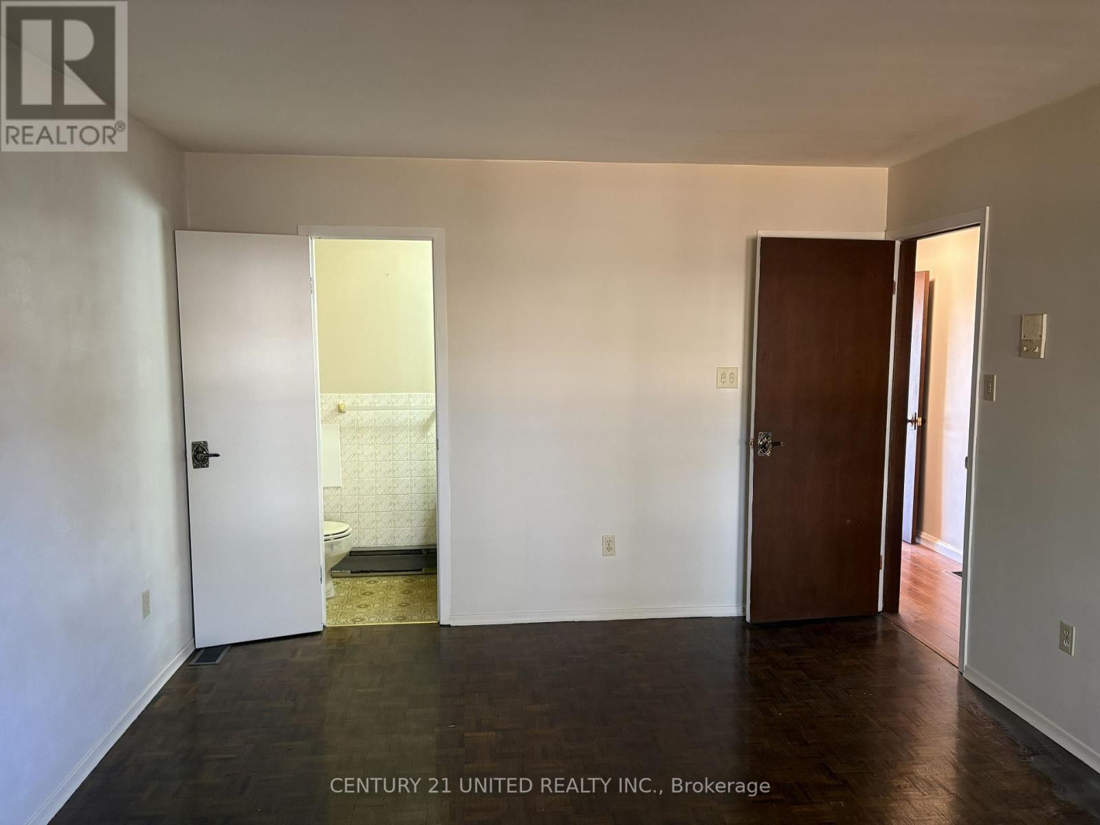 1584 Champlain Drive, Peterborough (Northcrest Ward 5), Ontario  K9L 1N6 - Photo 12 - X12529678