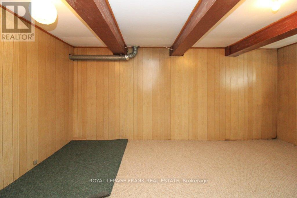 512 Glengarry Avenue, Peterborough (Northcrest Ward 5), Ontario  K9H 4Y4 - Photo 24 - X12529792